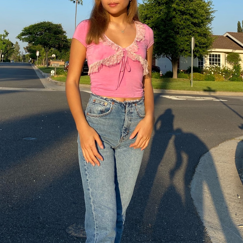 PINK RUFFLE BLOUSE - Picture 3 of 4